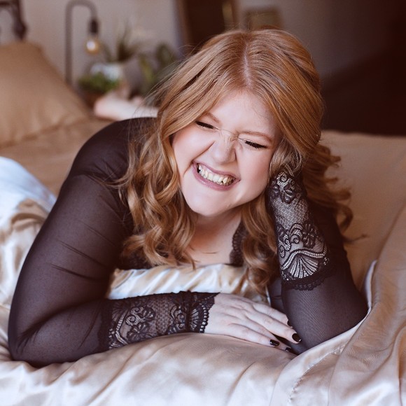 Meet your Posher, Sara - Picture 1 of 1